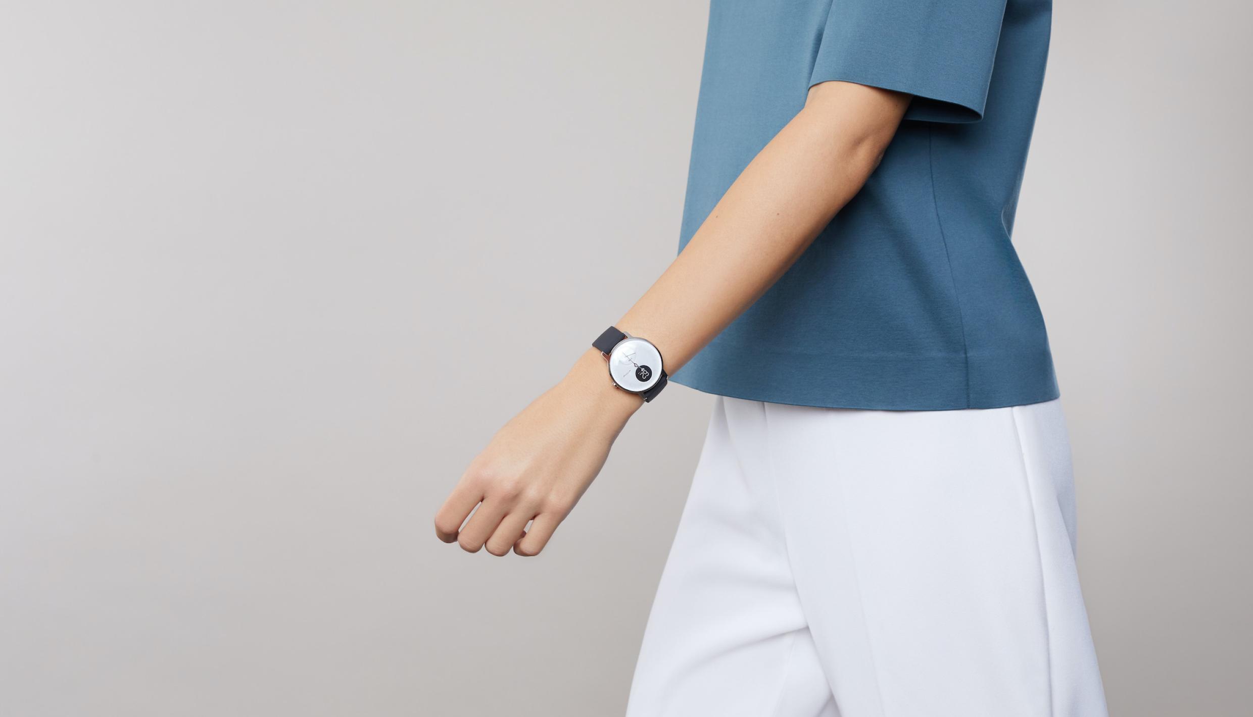 Señora con reloj