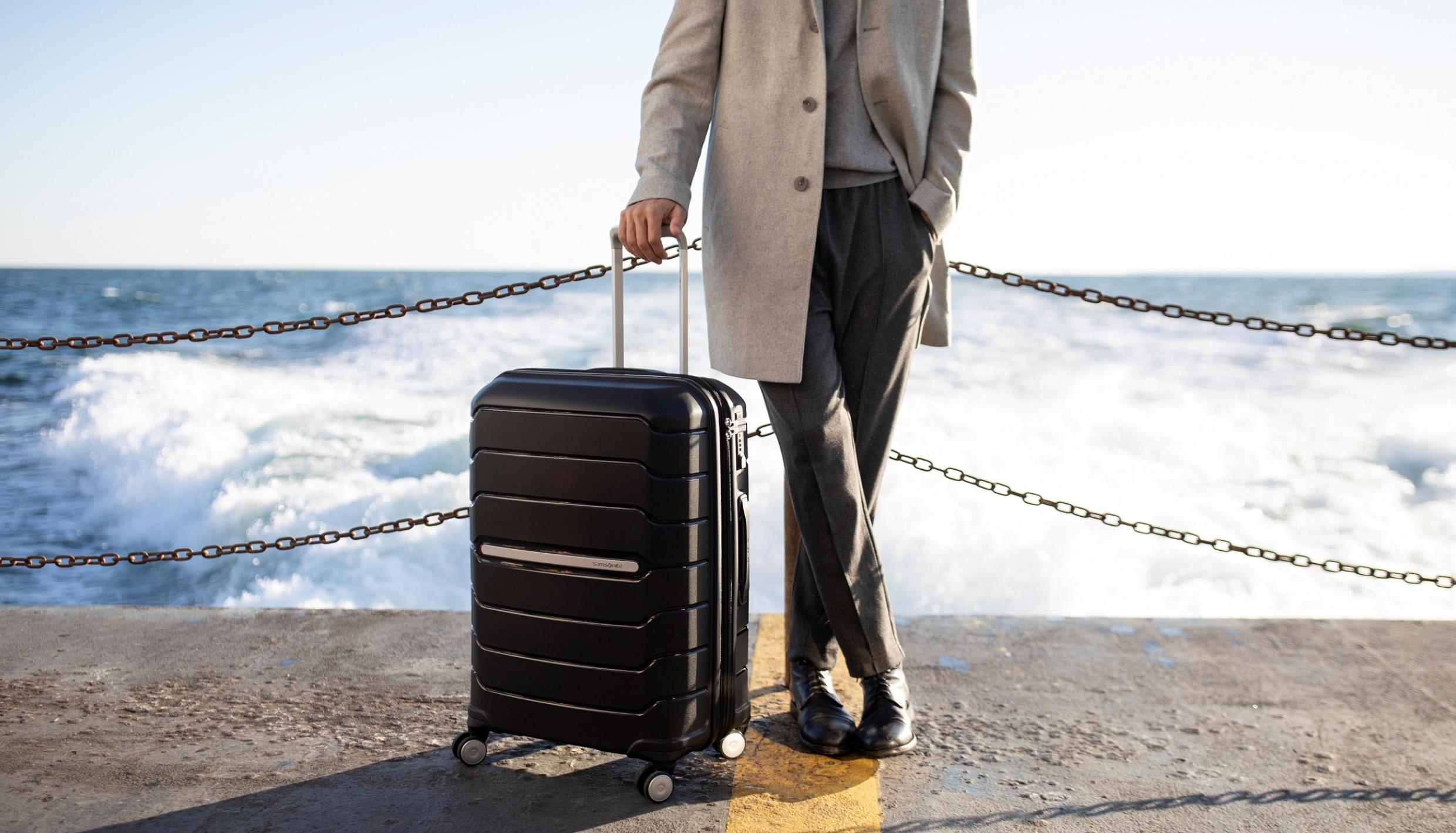 photo of samsonite luggage