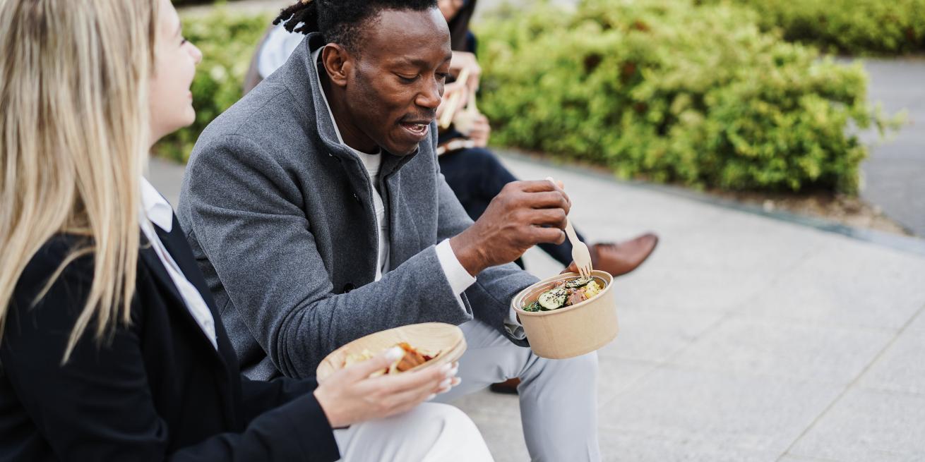 employees eating a healthy lunch