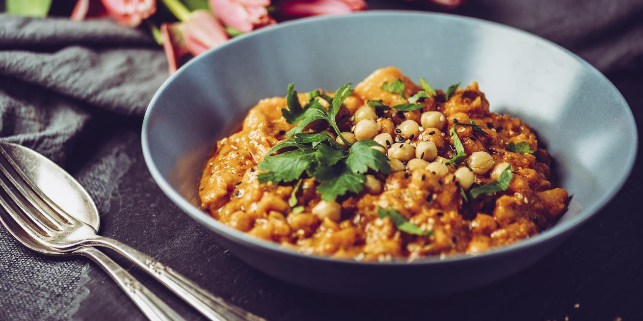 bowl of curry